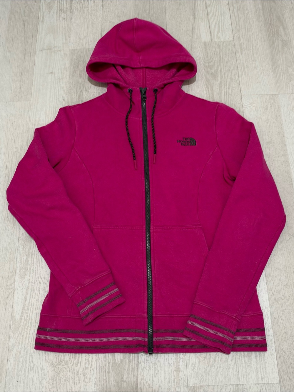 The North Face Bright Pink Women’s Full-Zip Fleece Hoodie Size M